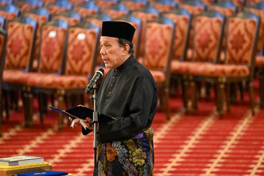 PRN Negeri Sembilan: BN Menang 18 Kerusi DUN, Datuk Ismail Lasim Angkat Sumpah Menteri Besar Baharu